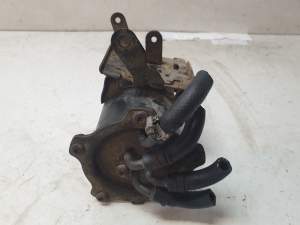 Volkswagen Golf V (2003–2009) Kraftstofffiltergehäuse 1K0127400E - 3