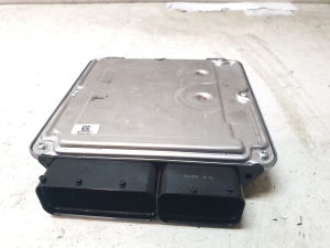 AUDI A4 B8 (2007–2016) Engine control unit 03L906022JM - 2