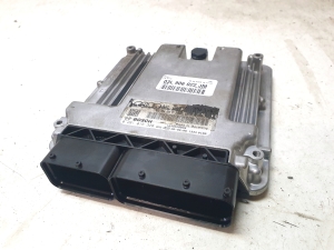AUDI A4 B8 (2007–2016) Engine control unit 03L906022JM - 3