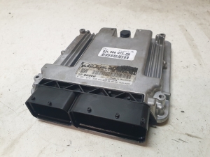 Calculateur moteur - 03L906022JM