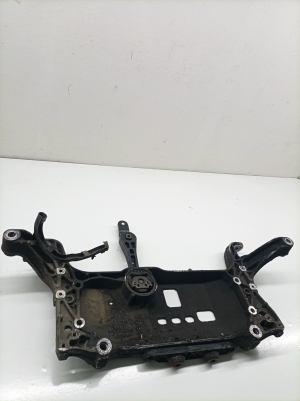 Volkswagen Sharan (2010–2026) Eesmine alusraam 7N0199369B - 3