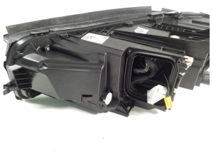 Mercedes Benz GLE-Class 167 (2019–2026) Esituli A1679061700 - 11
