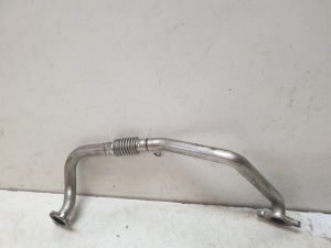 AUDI A4 B8 (2007–2016) EGR valve pipe 03G131521AK - 2