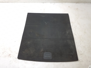   Trunk carpet  - 4M8863462 