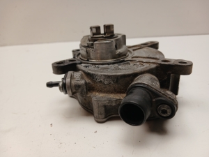 Mercedes Benz S-Class 221 (2005–2013) Vaakumpump A2762300165 - 2
