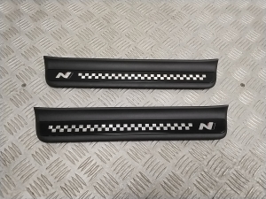 Hyundai IONIQ 5 I (2021–2026) Inner sill trim 85888GI100 - 4