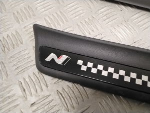 Hyundai IONIQ 5 I (2021–2026) Inner sill trim 85888GI100 - 7