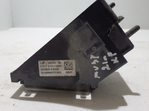 Ford Mustang Mach-E Mach-E (2020–2026) Pimeda nurga radar Distronic ML3T14H031AH - 3