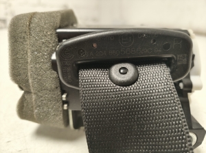 Mercedes Benz C-Class 204 (2007–2014) Tagumine turvavöö A2048605686 - 4