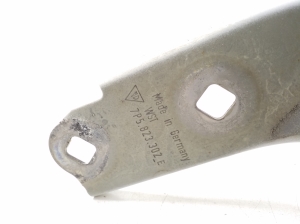 Porsche Cayenne (2010–2017) Hood hinge 7P5823302E - 3