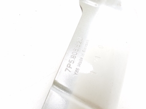 Porsche Cayenne (2010–2017) Front fender bracket 7P5806520 - 2