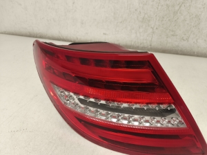 Mercedes Benz C-Class 204 (2007–2014) Eckleuchte hinten A2049060403 - 9
