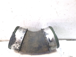 Volkswagen Touareg I (2002–2010) Intercooler hose - 4