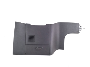   Armatuurlaua muu osa  - LJ8BR04652A 