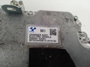 TOYOTA RAV 4 A5 (2019–2026) Invertors G909042061 - 3