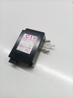 TOYOTA RAV 4 A4 (2012–2018) Control unit 8976042031 - 3