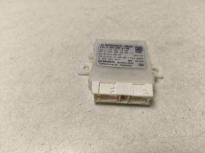 Mercedes Benz C-Class 204 (2007–2014) Parking system control unit A2049004106 - 4