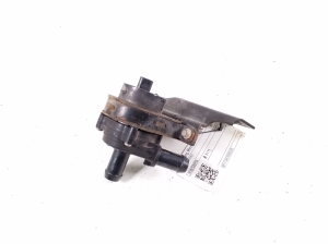 Ford Mustang Mach-E Mach-E (2020–2026) Auxiliary water pump LJ938C590PA - 3
