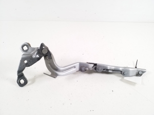 Ford Mustang Mach-E Mach-E (2020–2026) Kapoti hing LJ8BR16C964AE - 2