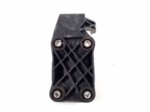Ford Mustang Mach-E Mach-E (2020–2026) Halter für Klimakompressor LJ9H19F669AE - 3