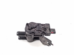 Ford Mustang Mach-E Mach-E (2020–2026) Auxiliary water pump LJ938C605BC - 2