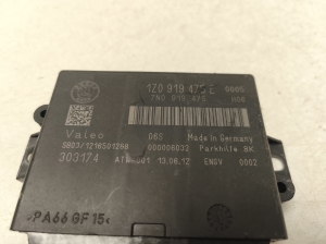Skoda Octavia II (2004–2013) Parking system control unit 1Z0919475E - 2