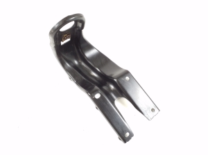 Radiator bracket - A1726260431