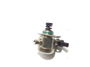 AUDI Q8 (2018–2026) Kütusepump 0P2127026A - 2