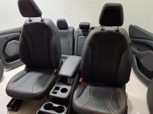 Ford Mustang Mach-E Mach-E (2020–2026) Salong ja selle osad - 2