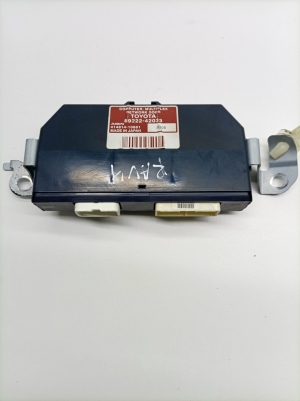 TOYOTA RAV 4 A4 (2012–2018) Module de commande du hayon 8922242033