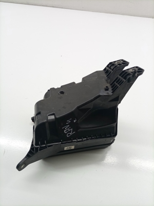 TOYOTA RAV 4 A4 (2012–2018) Drošinātāju bloki 8274142030 - 5