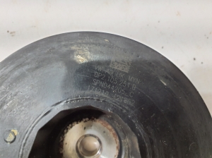 AUDI Q8 (2018–2026) Crankshaft pulley 0P2105251B - 4