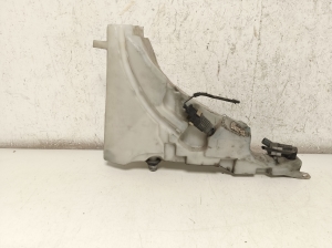   Scheibenwaschbehälter vorne  - AW9317B613BE 