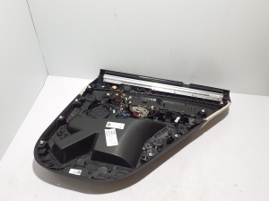 BMW X5 G05 (2018–2026) Tagumise küljeukse polster 9474193 - 6
