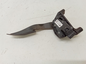 Accelerator pedal - 9157999