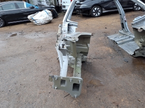 Vorderer Ausleger - LJ9Z5810218A