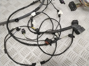 BMW 2 SERIES F45 (2014–2026) Front parking sensor wiring 9318576 - 3