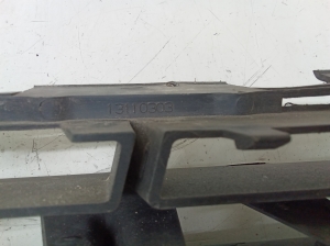 Opel Astra H (2004–2010) Front bumper lower grille 13110303 - 4