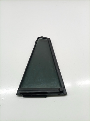 TOYOTA RAV 4 A4 (2012–2018) Aizmugurējo sānu durvju trīsstūrveida stikls 8818842060 - 3