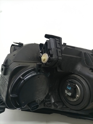 TOYOTA RAV 4 A4 (2012–2018) Scheinwerfer und seine Teile 8113042562 - 2