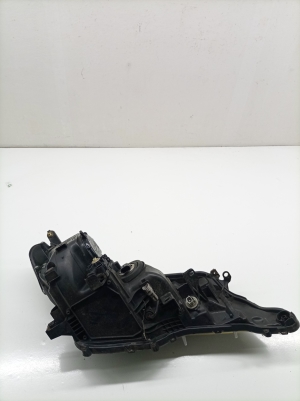 TOYOTA RAV 4 A4 (2012–2018) Esituli 8117042562 - 2