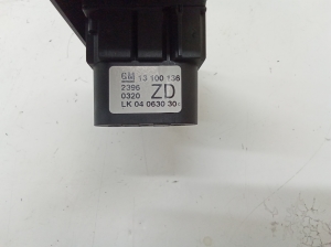 Opel Astra H (2004–2010) Headlight switch 13100136 - 5