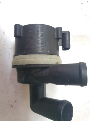 Zusatzwasserpumpe - 5N0965561A