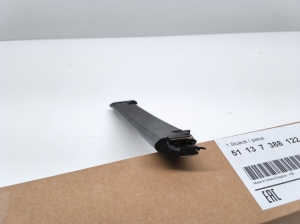 Mini Cooper F55 / F56 (2013–2026) Esimese poritiiva liist 51137388122 - 3