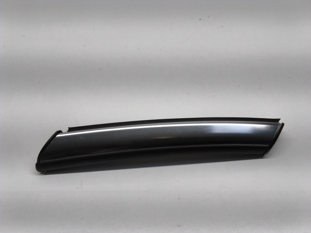 Mini Cooper F55 / F56 (2013–2026) Front fender molding 51137388121 Mini Cooper F55 / F56 (2013–2026) Front fender molding 51137388121