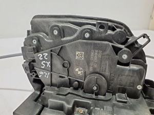 BMW X5 G05 (2018–2026) Rear side door lock 9464883 - 3