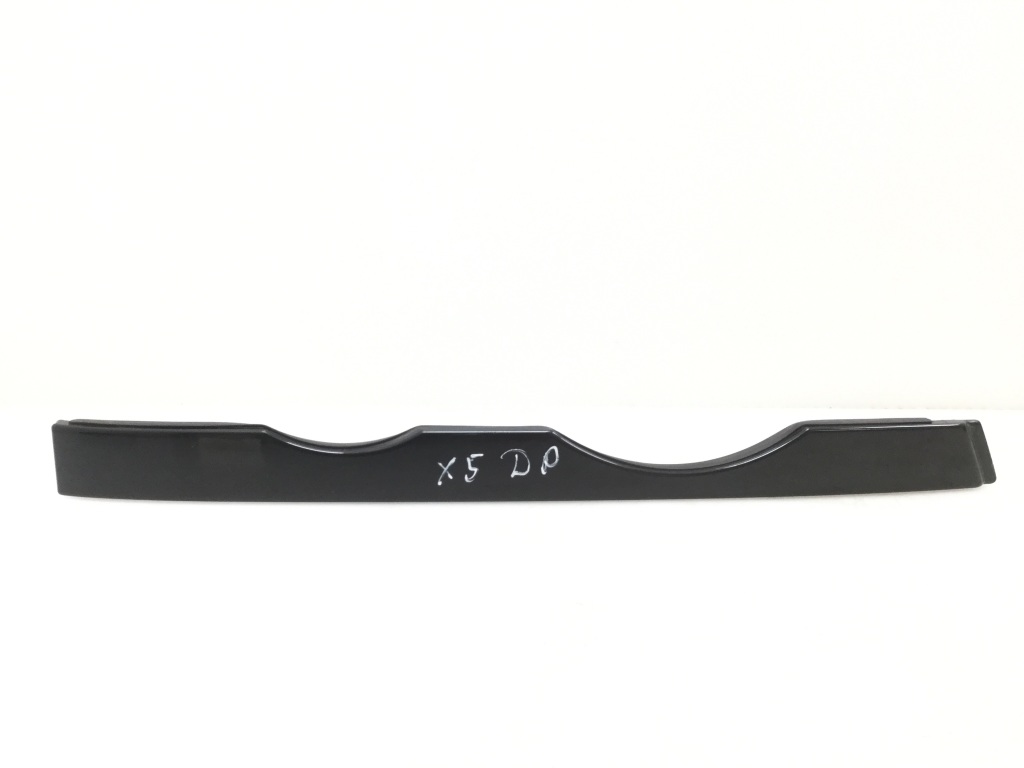 BMW X5 E53 (1999–2006) Leiste unter dem Scheinwerfer 8402648 BMW X5 E53 (1999–2006) Leiste unter dem Scheinwerfer 8402648