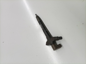 TOYOTA RAV 4 A4 (2012–2018) Kütusepihusti 236700R101 - 3