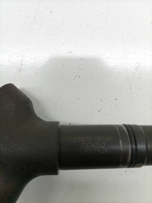 TOYOTA RAV 4 A4 (2012–2018) Kütusepihusti 236700R101 - 2