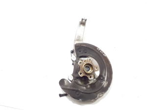 Front wheel hub - 6876656